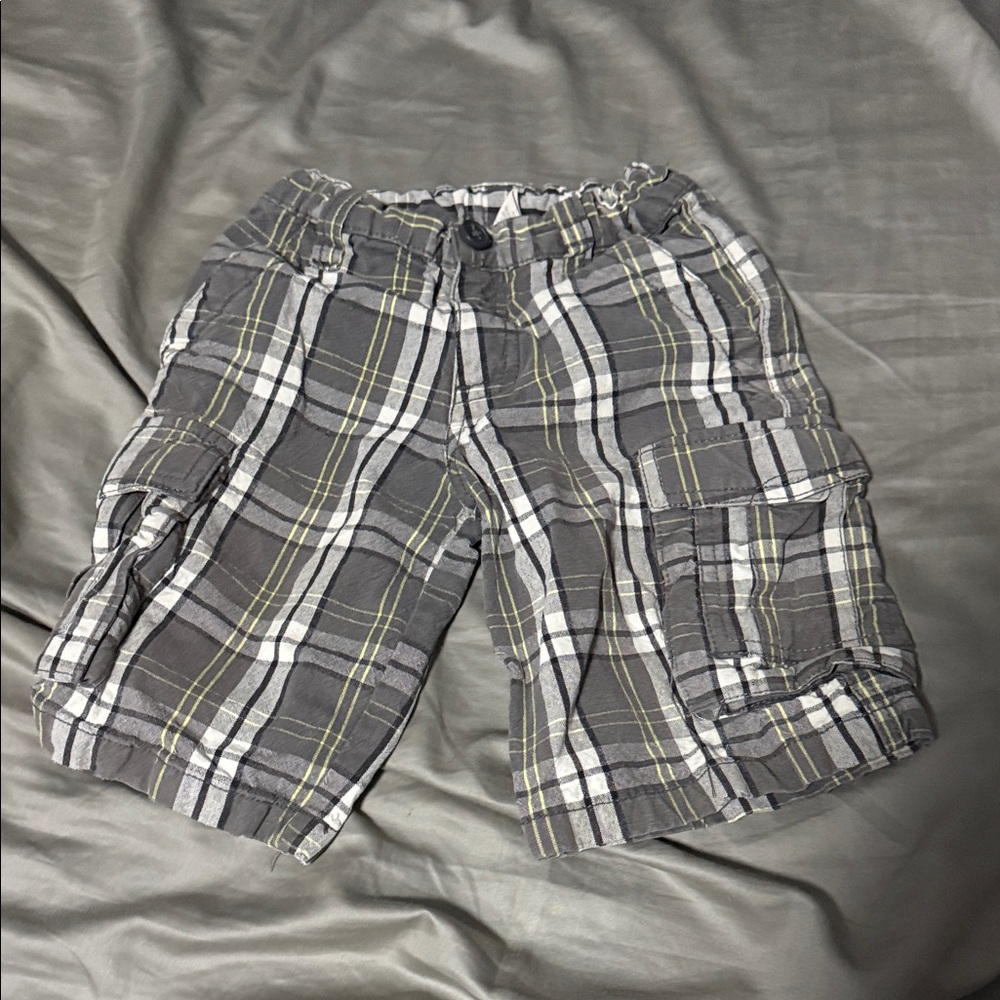 Crazy 8 Gray Plaid Cargo Shorts